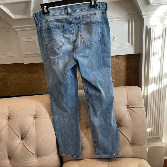 Ad:  Curves 360 By NYDJ Cropped Jeans Women's Sz 10 Blue High Rise - Picture 2 of 8